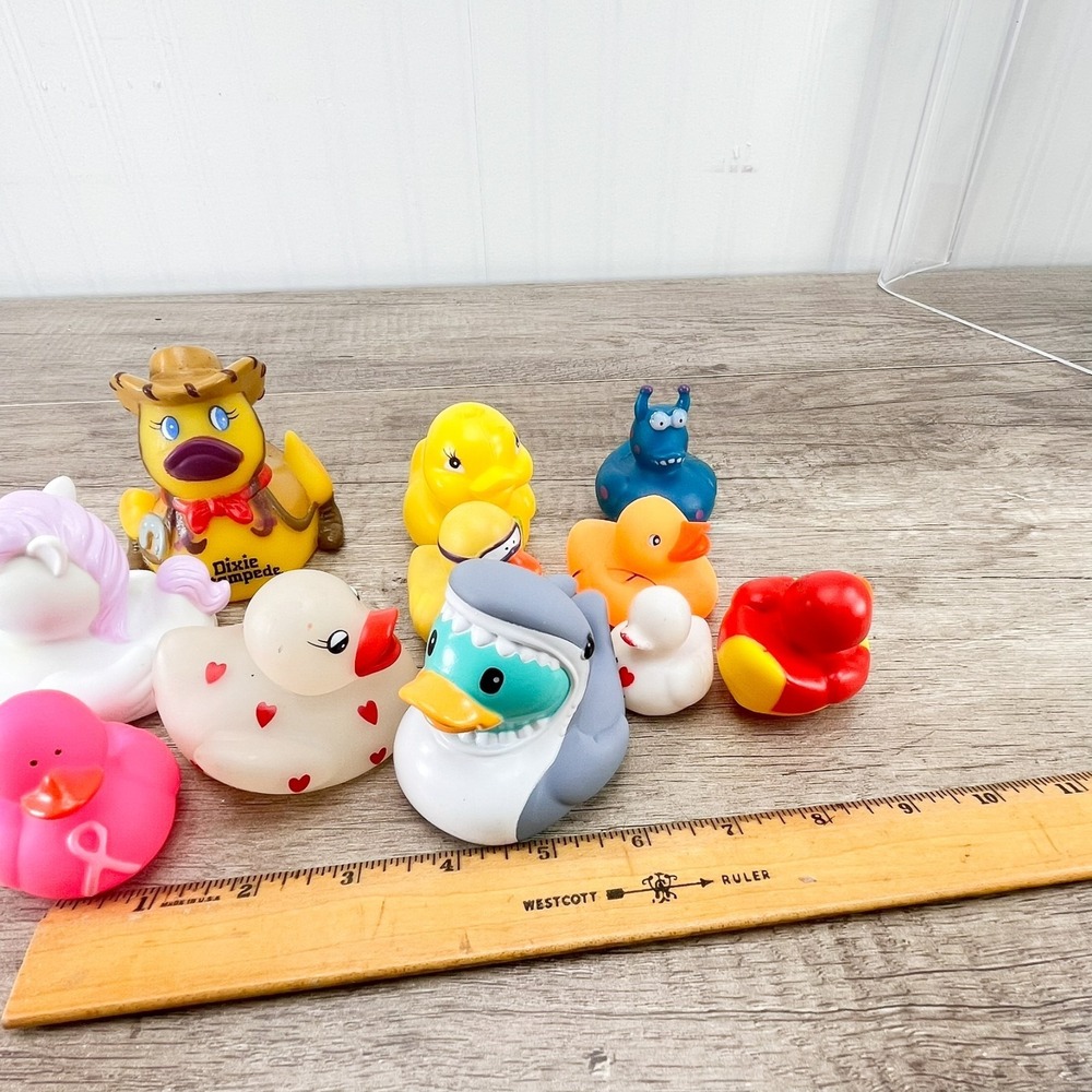 Lot of Rubber Duckies Baby Ducks Various Styles and Colors lot - Picture 11 of 11